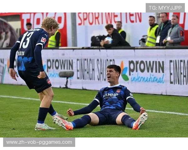 德甲联赛中多少名球队面临保级压力